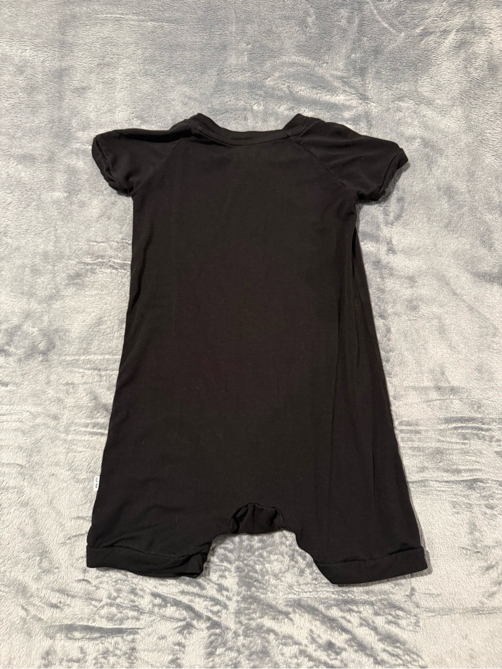 Little Sleepies bamboo Black Short-Sleeve Zip Romper - Picture 4 of 4